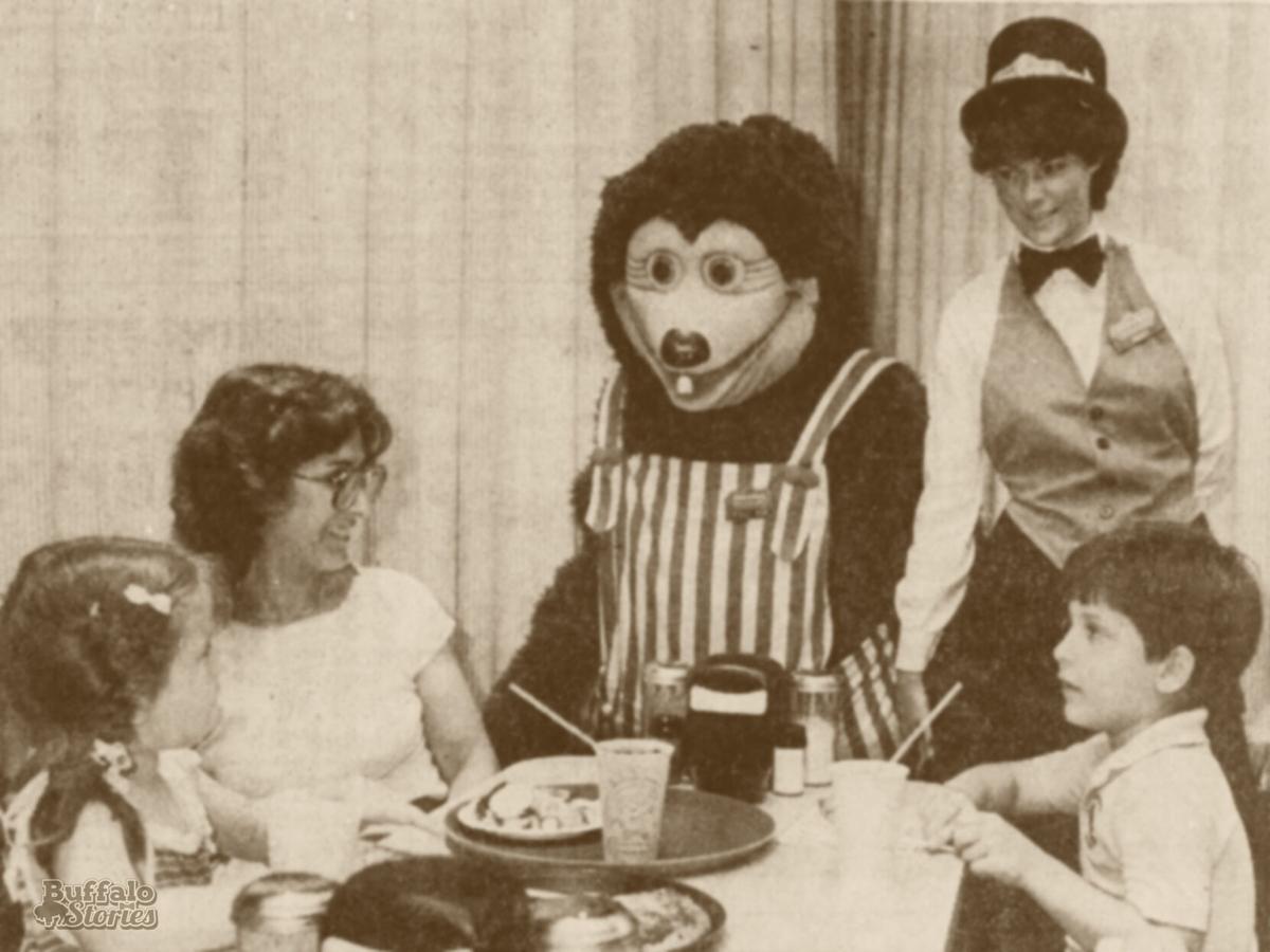 Showbiz Billy Bob at table
