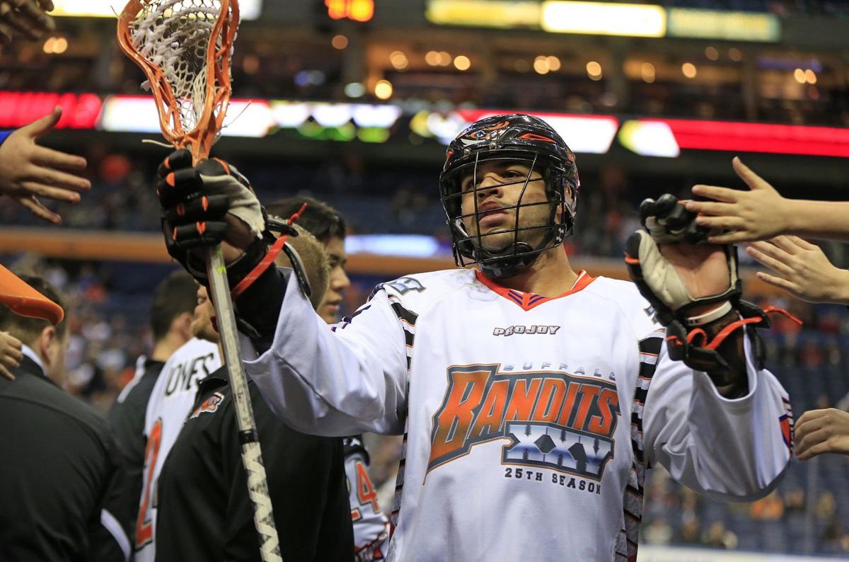 Top scorer Dhane Smith re-signs with Bandits