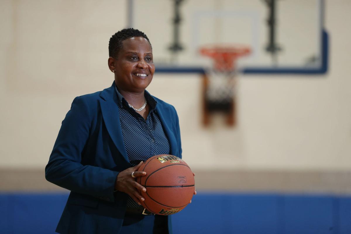Everyday Hero Teaches Girls About Basketball And Life Local
