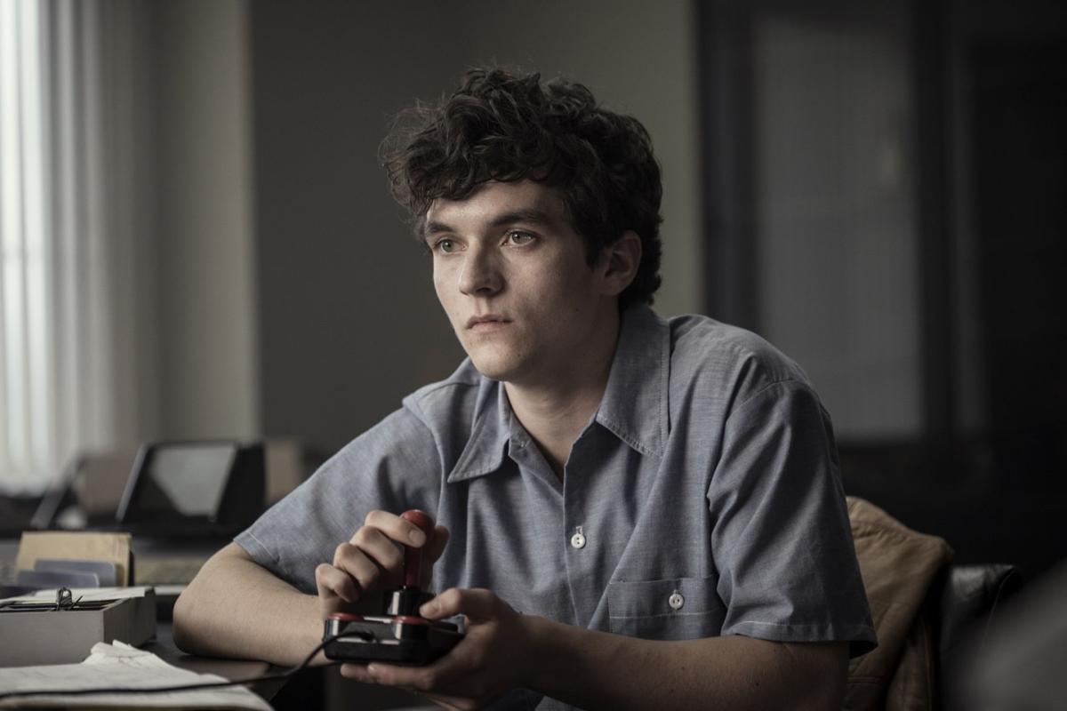 Black-Mirror_S5_Bandersnatch_00416