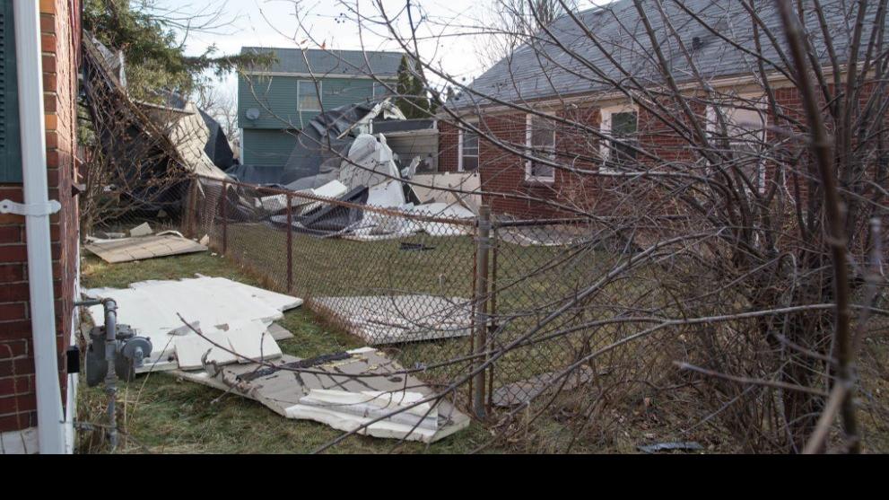 Cheektowaga School Roof Blown Off As Winds Whip Western New York Local News Buffalonews Com