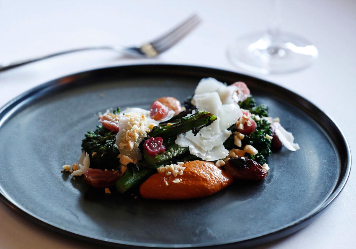 At Oliver S Reassurance That Fine Dining Lives On Restaurants Buffalonews Com