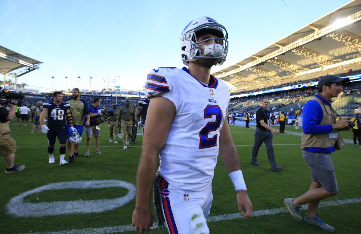 Roster Moves: Bears sign Peterman and Taylor, add four to practice
