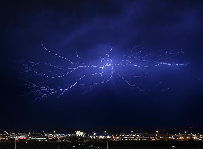 neurological effects of lightning strikes