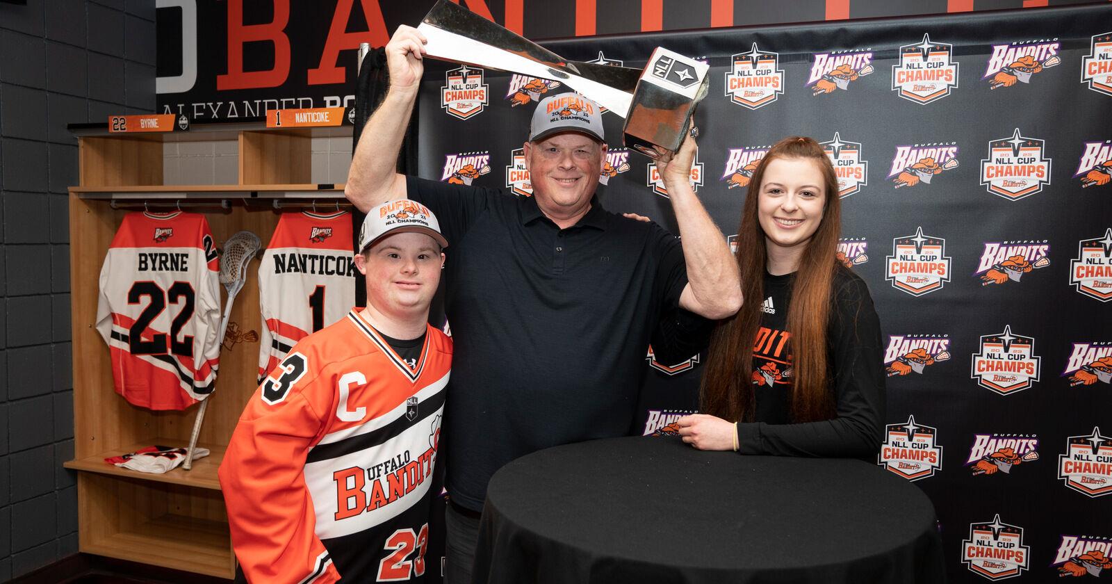 An honor for Chris Swenson, booming voice of 'Banditland' - Vimarsana News