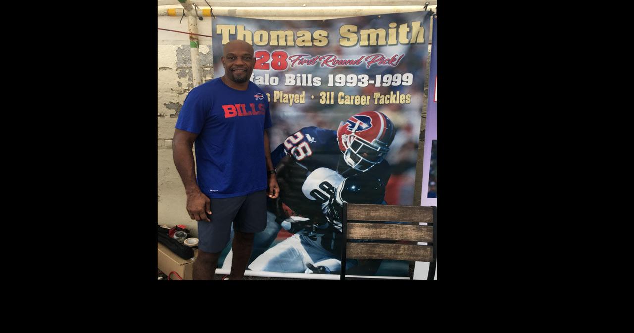 Ex-Buffalo cornerback Thomas Smith: 'With Bills fans, the cheering never  stops'