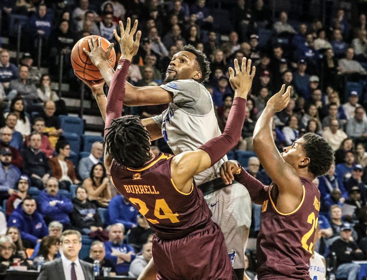 Ub Men S Basketball Rallies From 18 Point Deficit To Beat Central