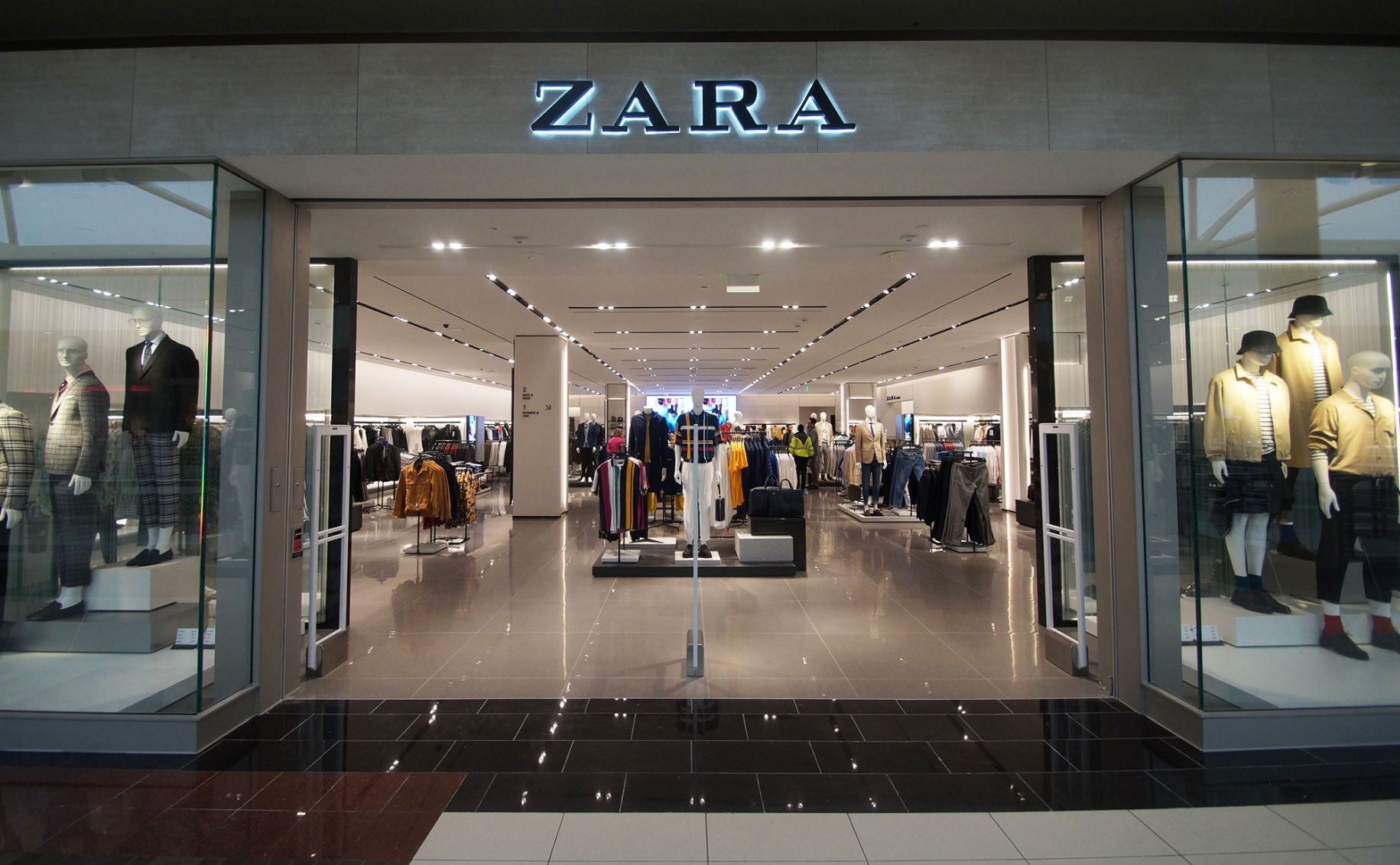 Zara opens at Walden Galleria 
