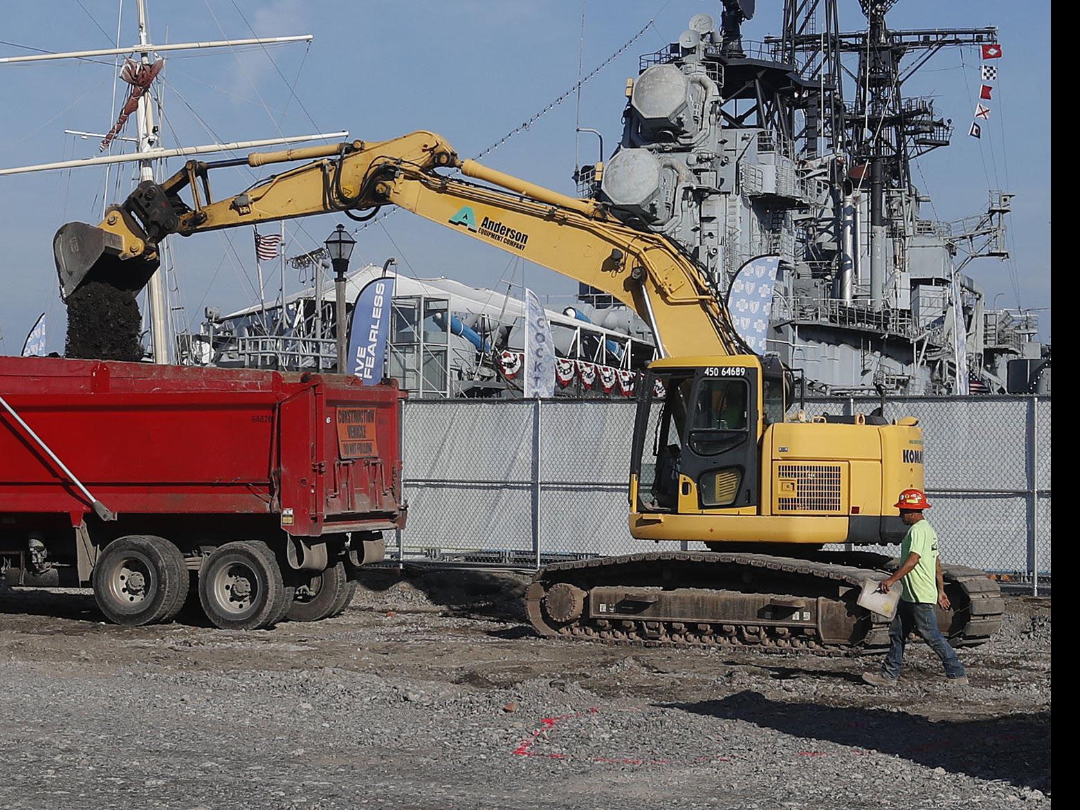 Construction Of Long Awaited Longshed Underway At Canalside Local News Buffalonews Com