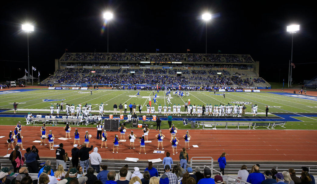 Buffalo Bulls Athletics - Bulls Win!! Bulls Win! Bulls Win! What a finish  by @UBFootball! See you October 30th for #BlackoutUBStadium 🎟🔗  bit.ly/3hySTgK #UBhornsUP