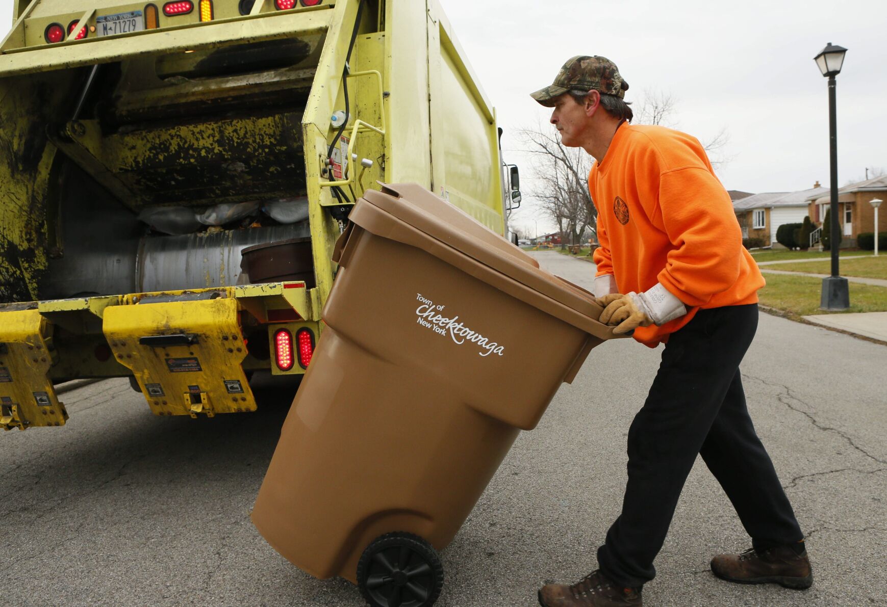 Town of tonawanda garbage deals totes