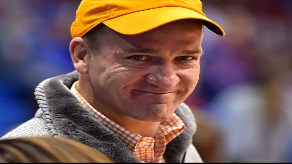 Peyton Manning Has Zoom Meeting With Josh Allen Bills Quarterbacks Buffalo Bills News Nfl Buffalonews Com