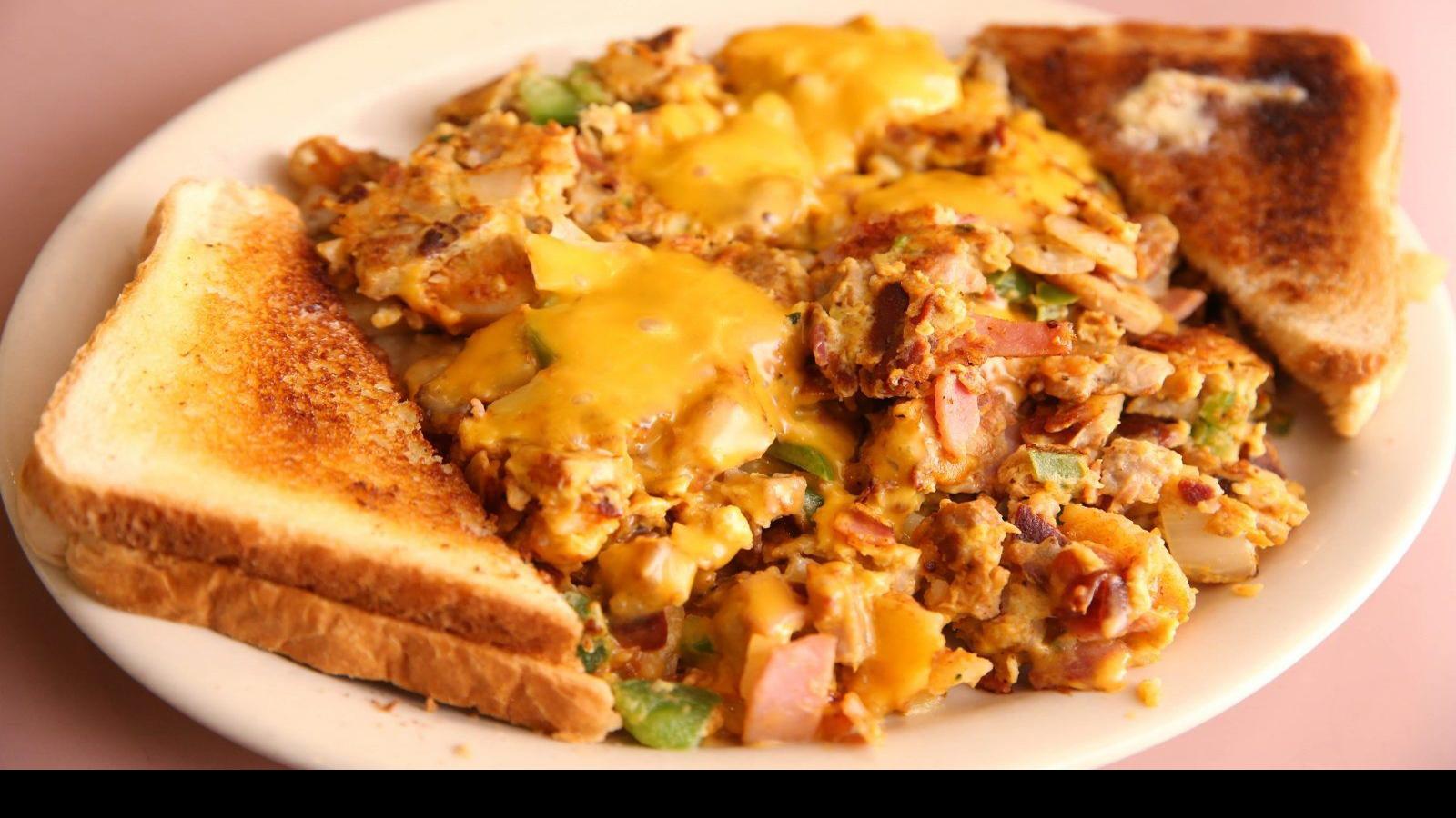 Helen S Kitchen Offers Comfort Food In Classic Setting Dining Buffalonews Com