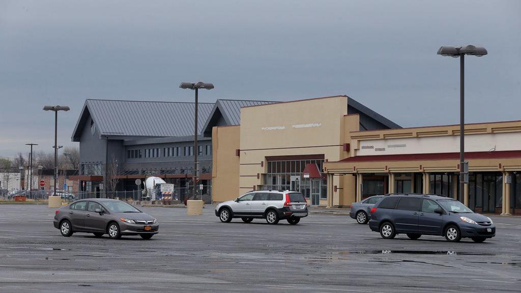 As Whole Foods Gets Closer Northtown Plaza Empties Out Local