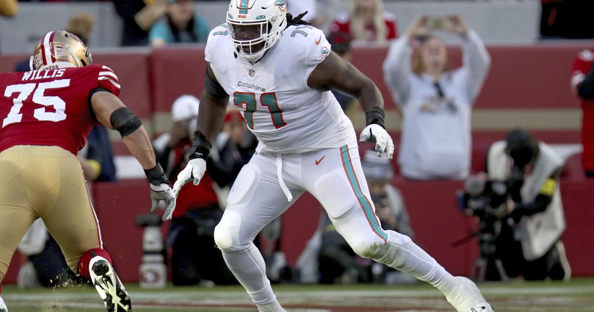 Brandon Shell College New Buffalo Bills tackle Brandon Shell's contract worth $2M