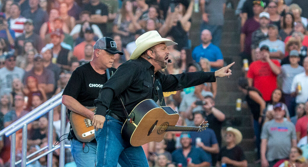Ahead of Highmark Stadium show, Garth Brooks weighs in: He's a no-dome guy  – with an 'if