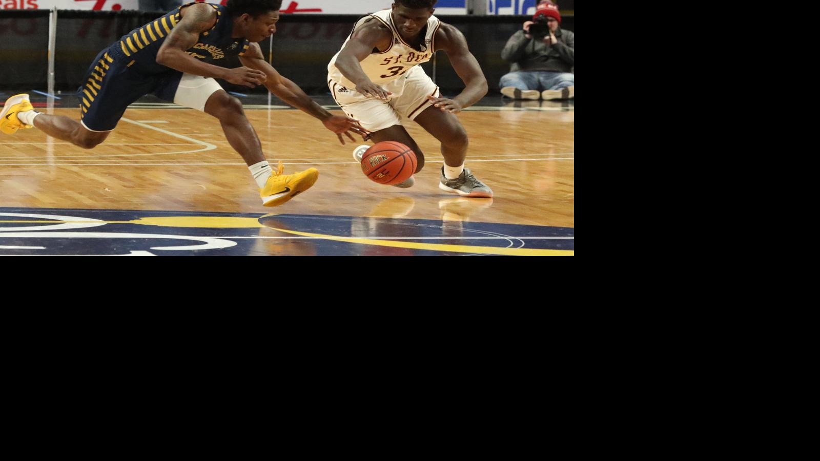Canisius Men S Basketball Team Falls Short At Pittsburgh College