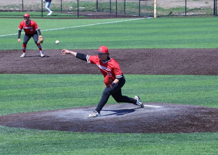DYU Comes Up Short In Competitive Doubleheader