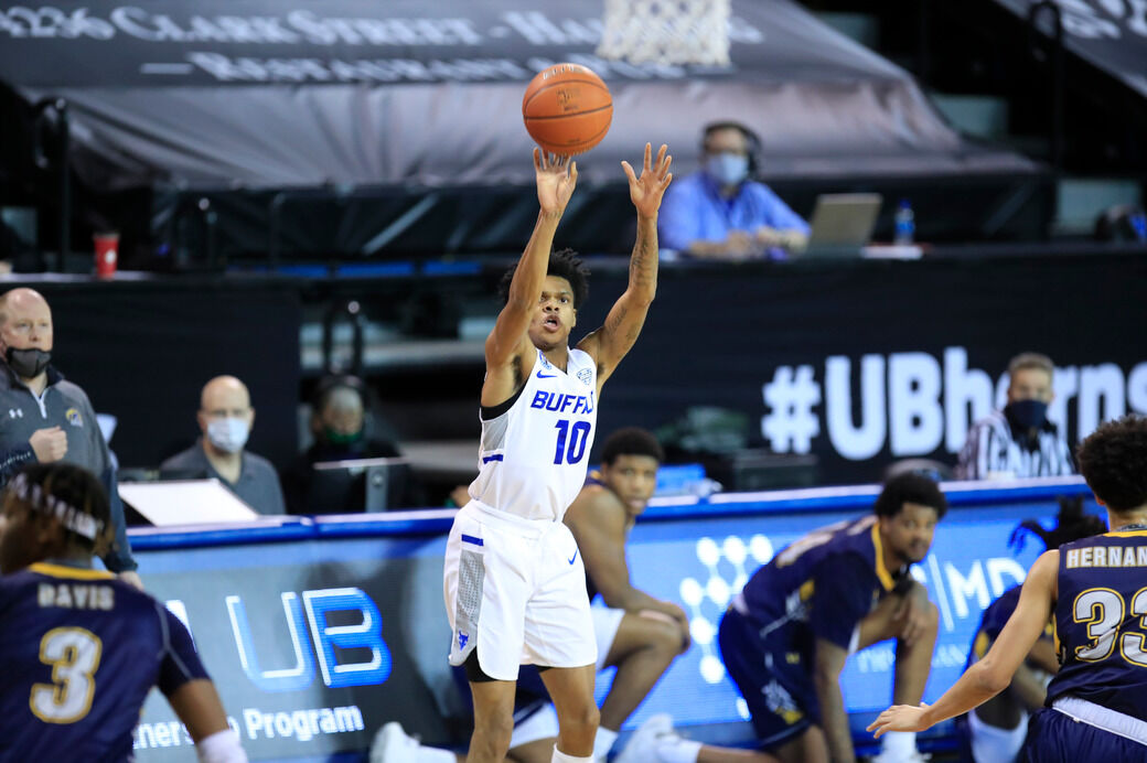 Ronaldo Segu - 2021-22 - Men's Basketball - University at Buffalo