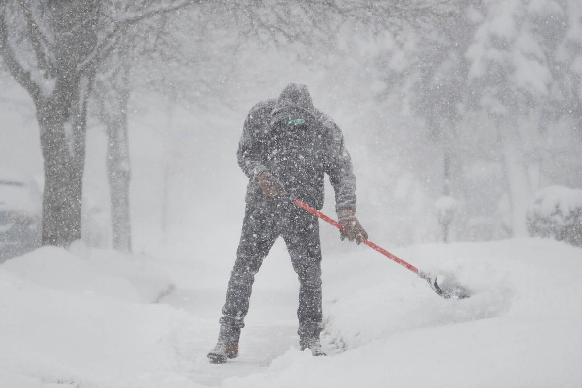 What To Expect In The Next 36 Hours Cleanup Continues After Record Breaking Snowfall Local News Buffalonews Com