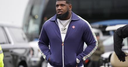 Ed Oliver highlights Bills list of inactives against Patriots Ed Oliver highlights Bills list of inactives against Patriots