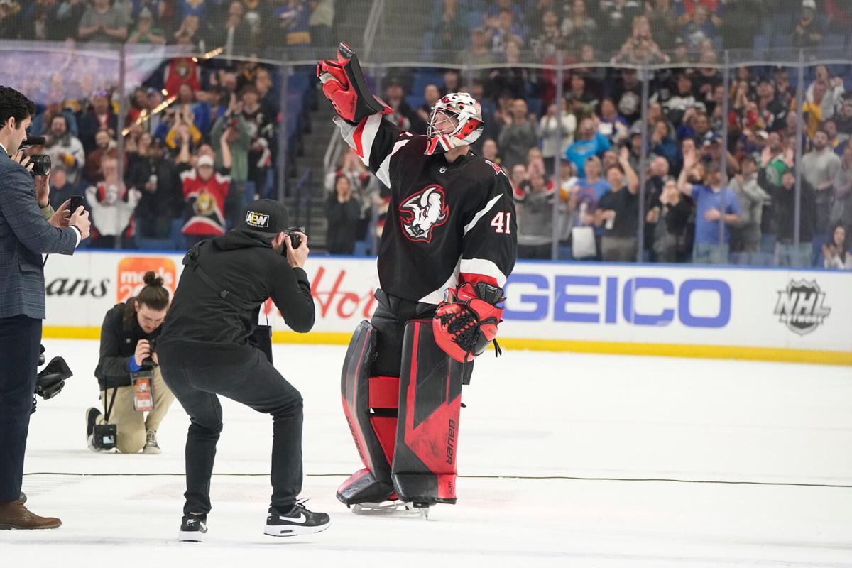 SNAPSHOTS: Senators veteran Claude Giroux named the NHL's first star of the  week