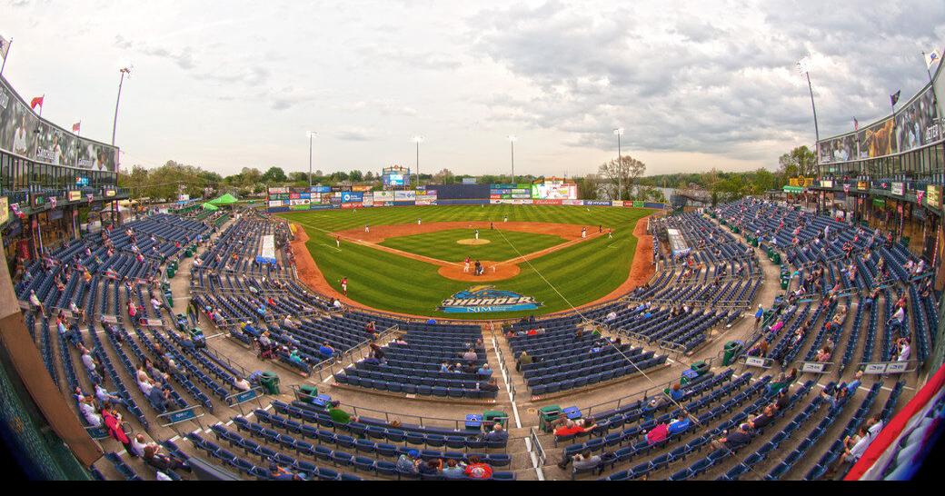 Roberto Alomar's number likely to come down at Sahlen Field after decisions  by Jays, MLB