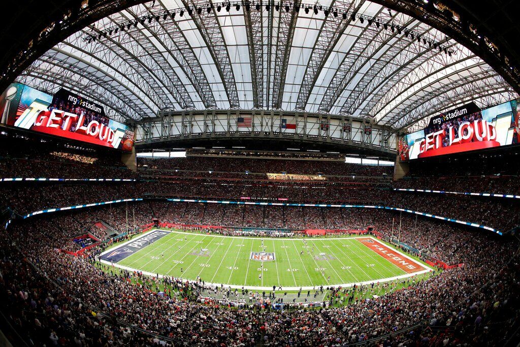 Opinion: Open the NRG Stadium roof and reduce COVID spread at