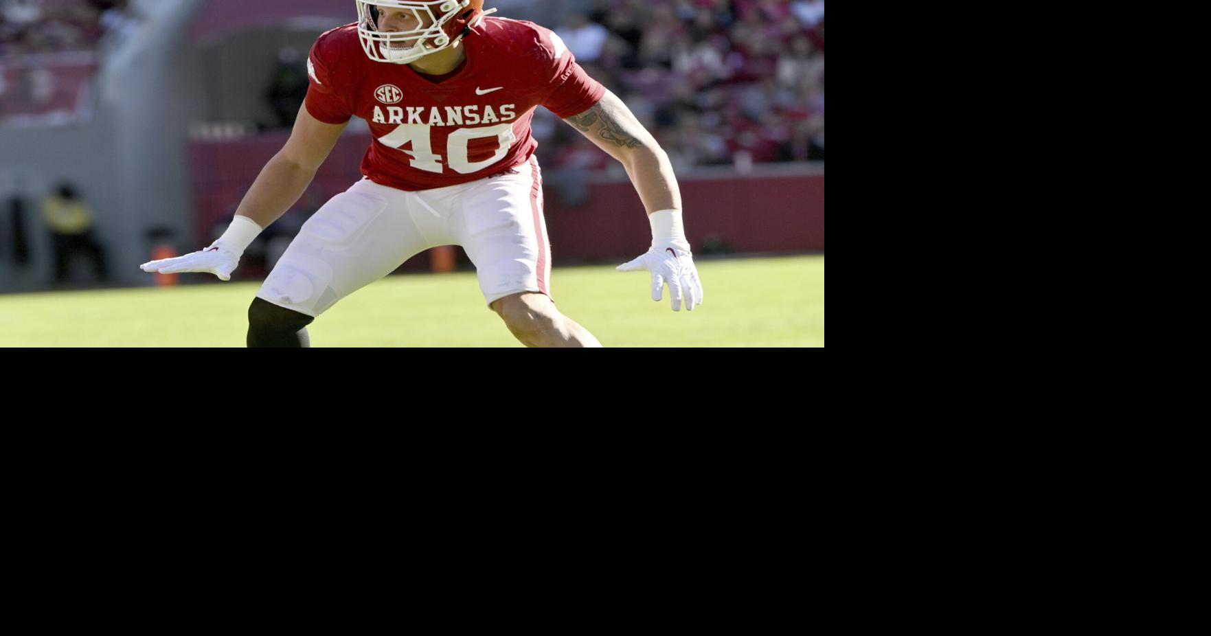 Bills take long look at Arkansas edge rusher Landon Jackson