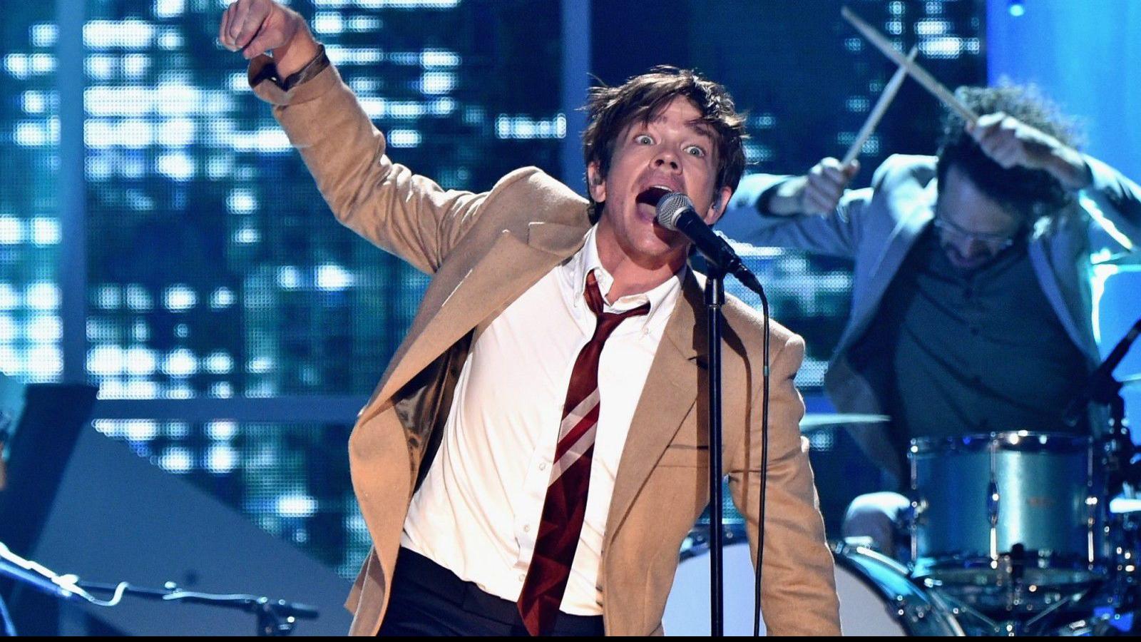 ruess concert is a love affair with his