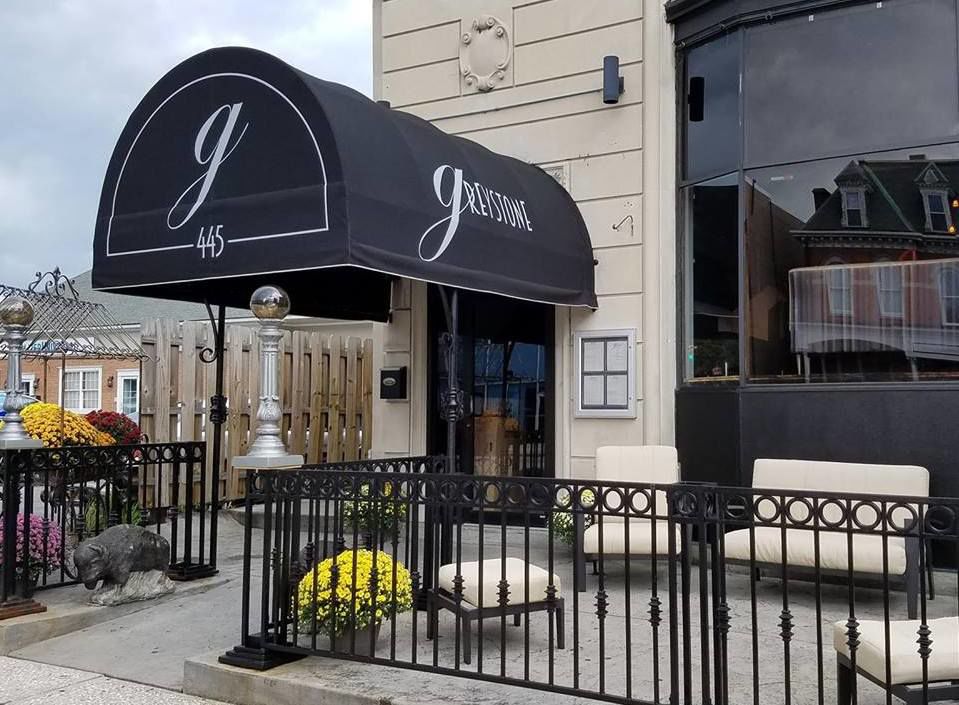 Restaurant notes Greystone, Break'n Eggs Express, The Mess Hall