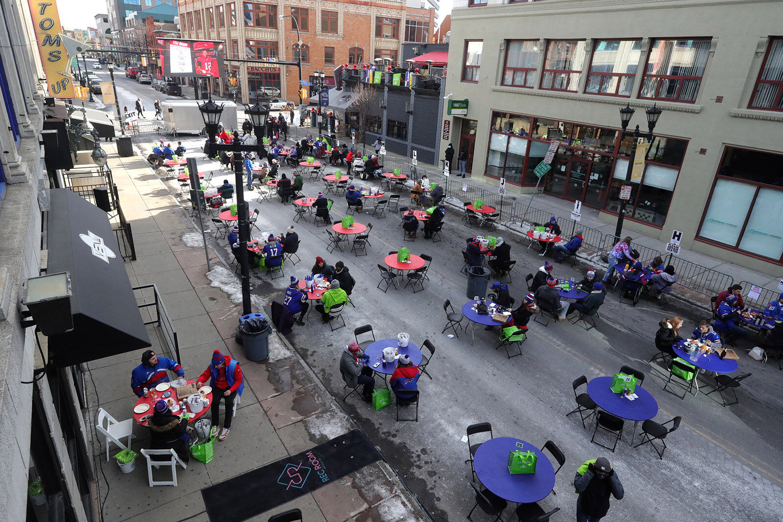 Outdoor dining rules give Buffalo restaurants flexibility