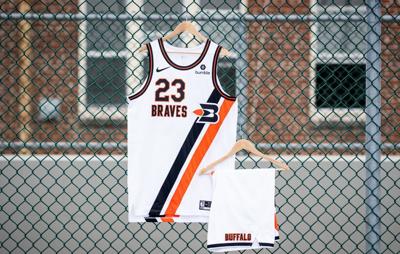 Photos: Clippers' throwback threads bring back Buffalo Braves memories