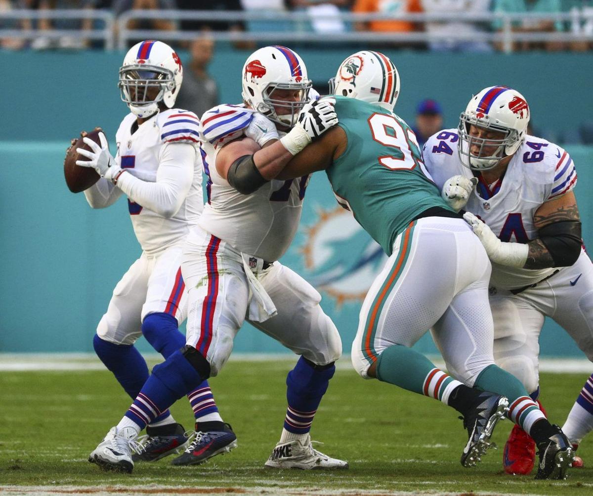 Bills Dolphins Tyrod Taylor