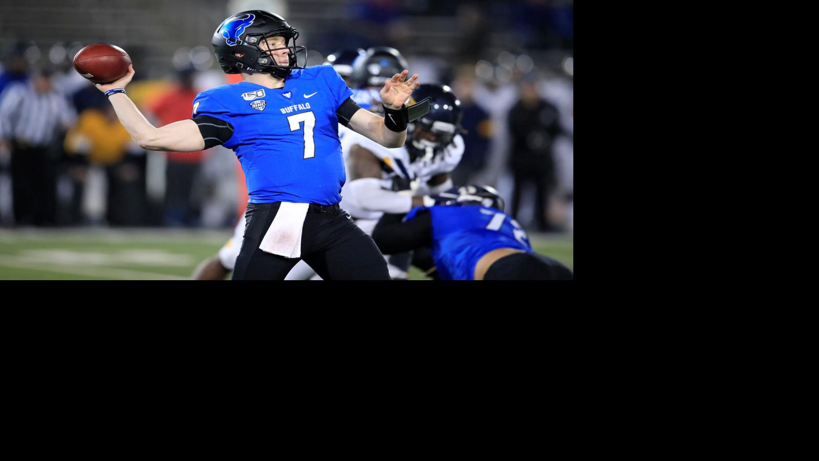 Ub Football S Lance Leipold Likes Bowls But Not Bowl Projections