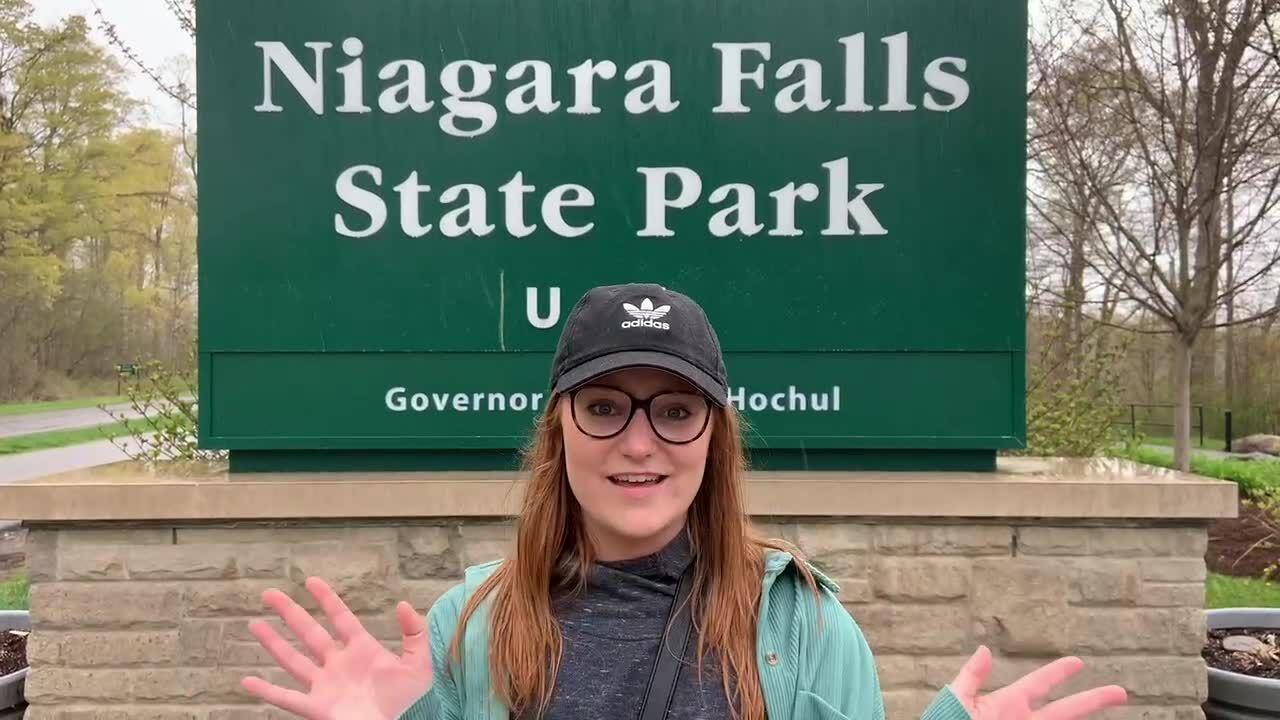 Katie fiancé her with trip Niagara Falls