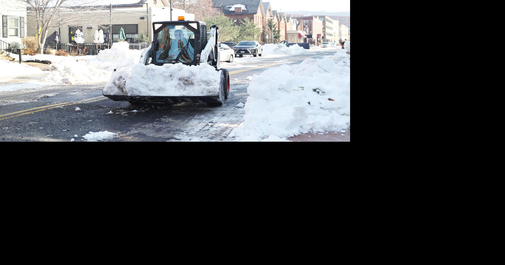 GPS tracking of plows helped city's snow response but left residents