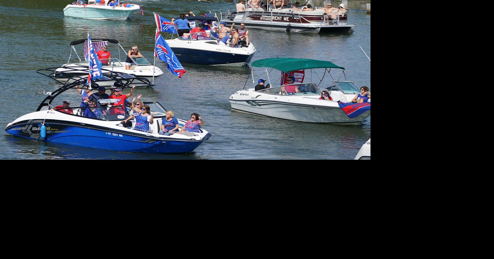 Photos Bills Mafia boat parade