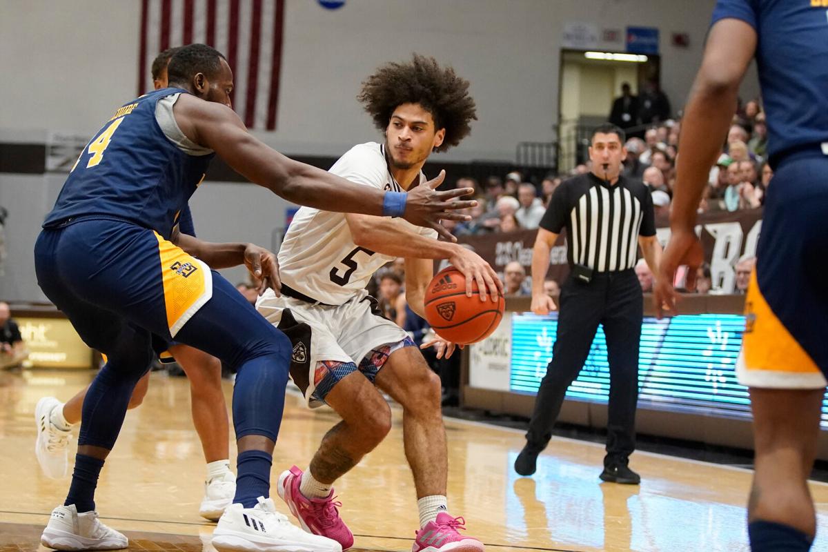 St. Bonaventure guard Daryl Banks III hopes to make new memories with