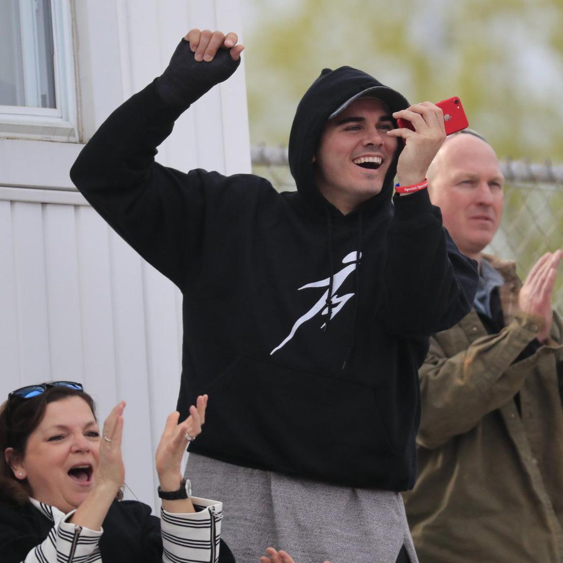 report-chad-kelly-signs-four-year-deal-with-broncos