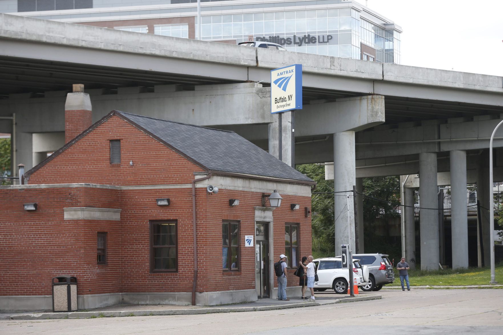 Buffalo left behind as other cities get new train stations