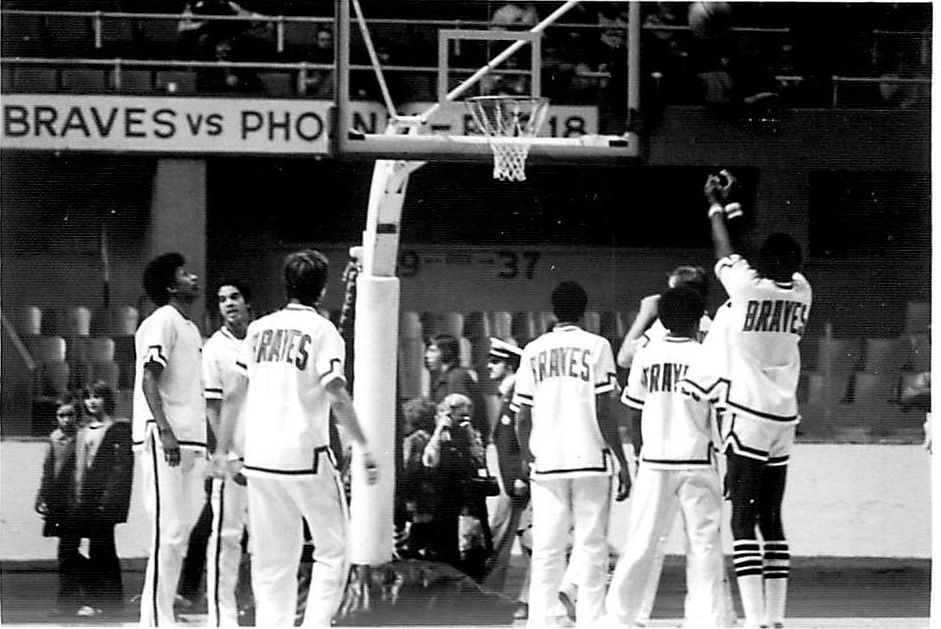 maple leaf gardens raptors