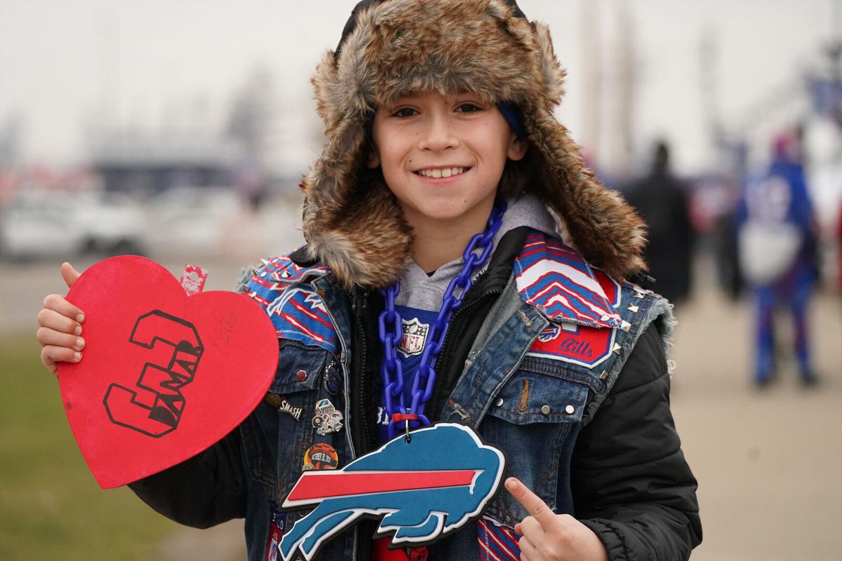 Photos: Players, fans get ready for Bills-Patriots at Highmark Stadium