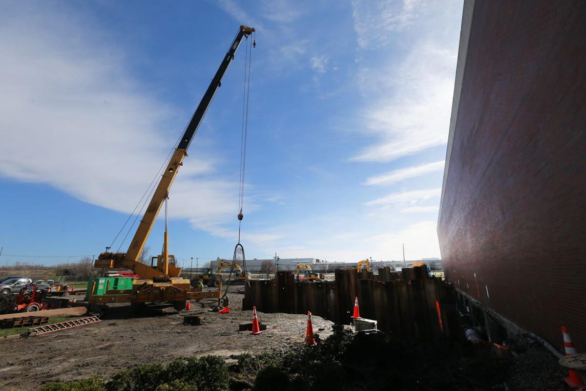 Work Starts To End Sewage Runoff Near Woodlawn Beach Local News Buffalonews Com