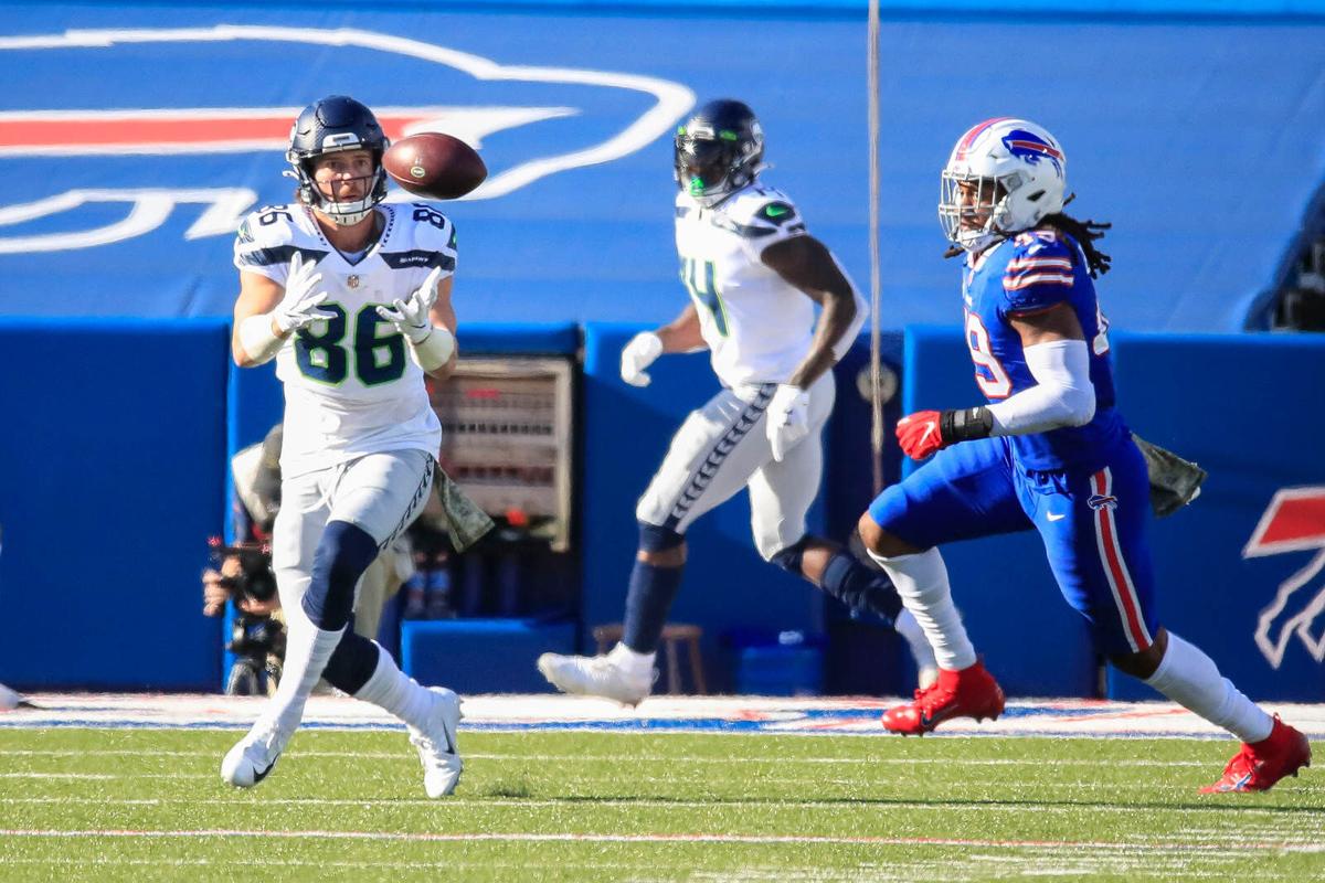 New Bills tight end Jacob Hollister excited to be reunited with