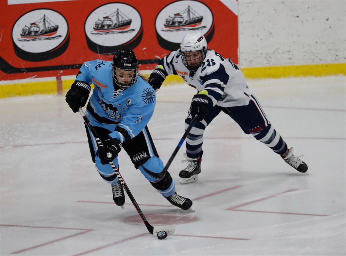 Metropolitan Riveters 7, Buffalo Beauts 4