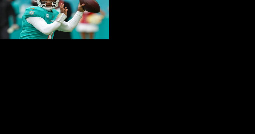 Philadelphia Eagles quarterback Vince Young throws the ball as he warms up  before an NFL football game with the San Francisco 49ers Sunday, Oct. 2,  2011 in Philadelphia. (AP Photo/Julio Cortez Stock