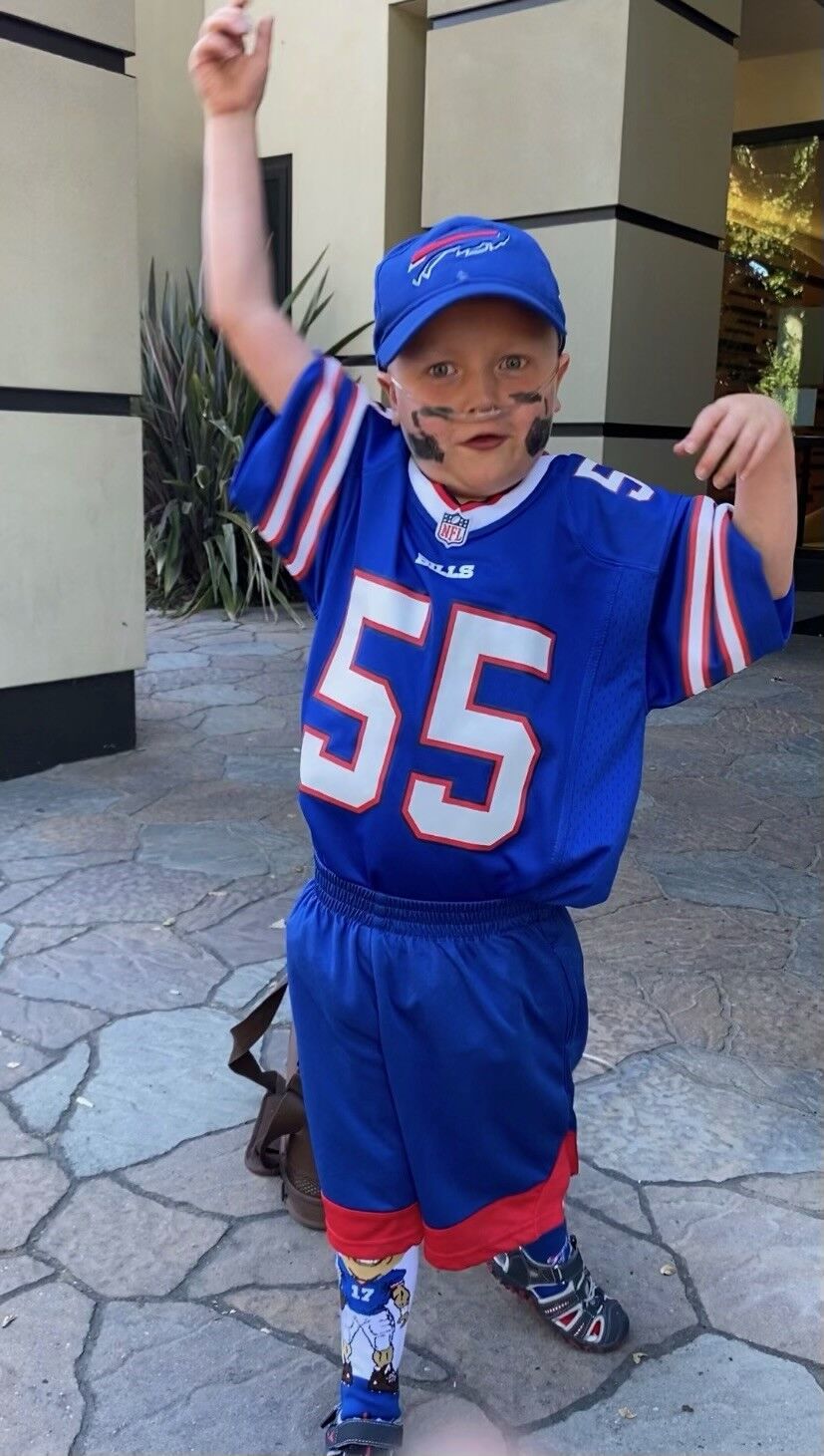 Bills fan Eddie Mayerik, 6, undergoes eighth heart surgery