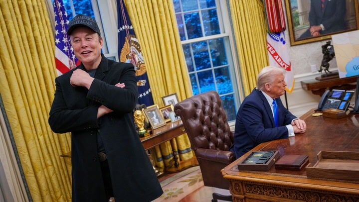 Elon Musk Joins Trump in Oval Office