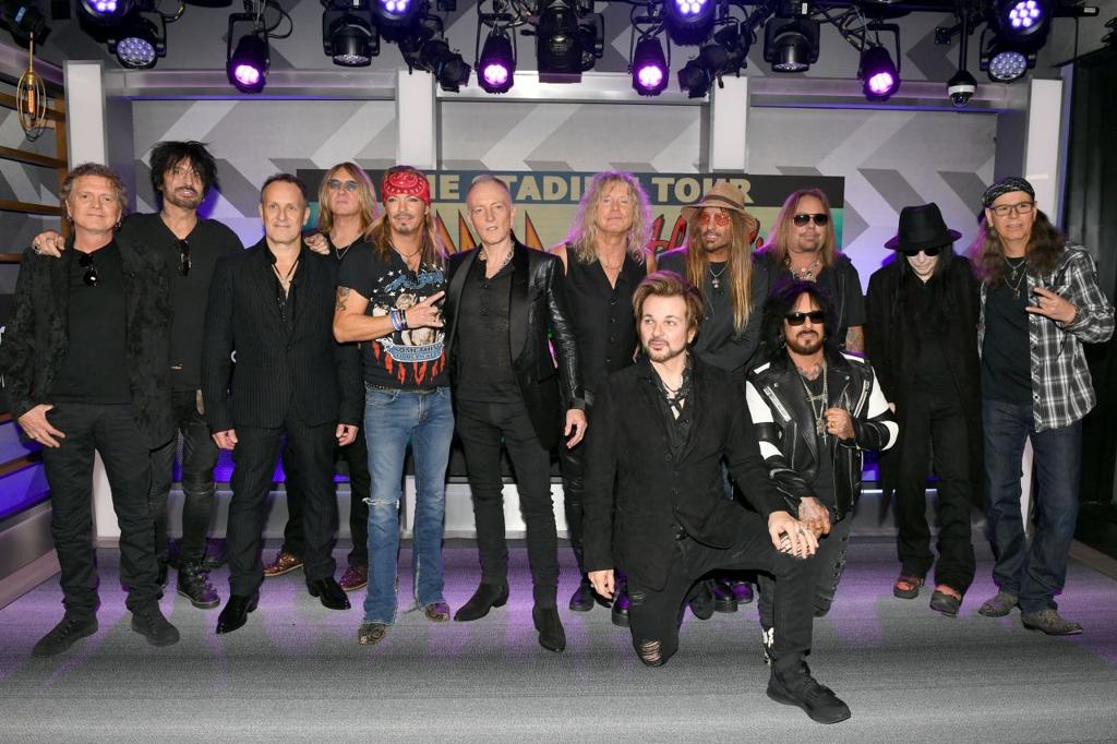 Def Leppard Motley Crue Lead Quartet Of Rockers At New Era Field Entertainment Buffalonews Com